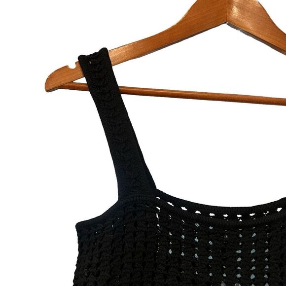 NWT! Gap black 100% cotton crochet tank top - Picture 2 of 8